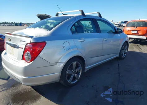 2015 Chevrolet Sonic Rs Auto z USA, uszkodzony, nr VIN 1G1JG5SB8F4167650